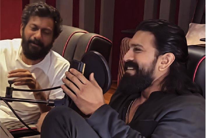 'పెద్ది'కి డబ్బింగ్ షురూ చేసిన రామ్ చరణ్